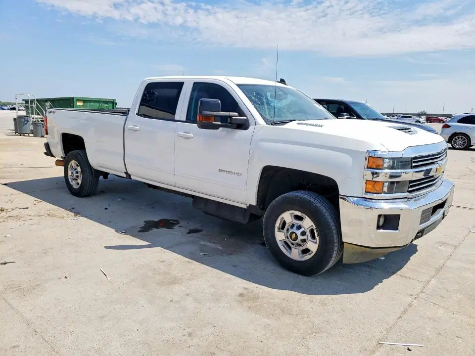 2017 CHEVROLET SILVERADO VIN 1GC1KVEY0HF156655 фото 4