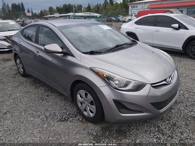 5NPDH4AEXGH700360 — 2016 Hyundai Elantra SE, Left Side, фото до ремонта