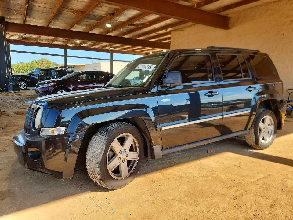 1J4NT1GA8AD641516 — 2010 Jeep Patriot, Задняя часть, фото до ремонта