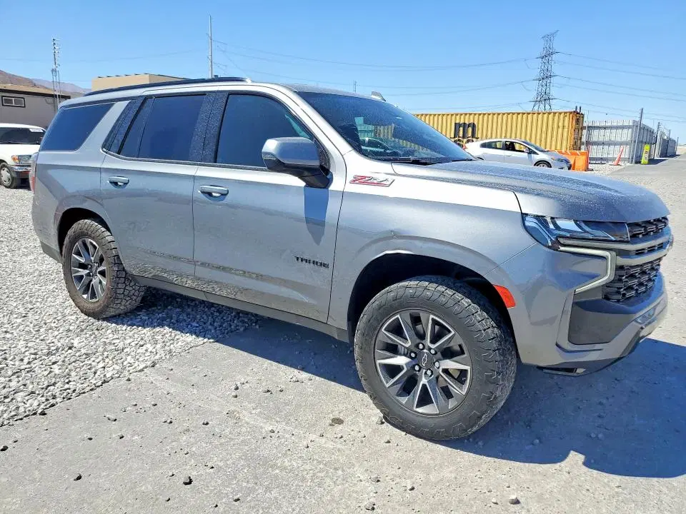 2021 Chevrolet Tahoe VIN 1GNSKPKD2MR260601 фото 4