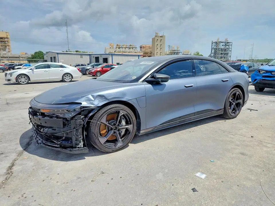 50EA1TEA7TA031311 — 2026 Lucid Motors AIR, Передняя часть, фото до ремонта