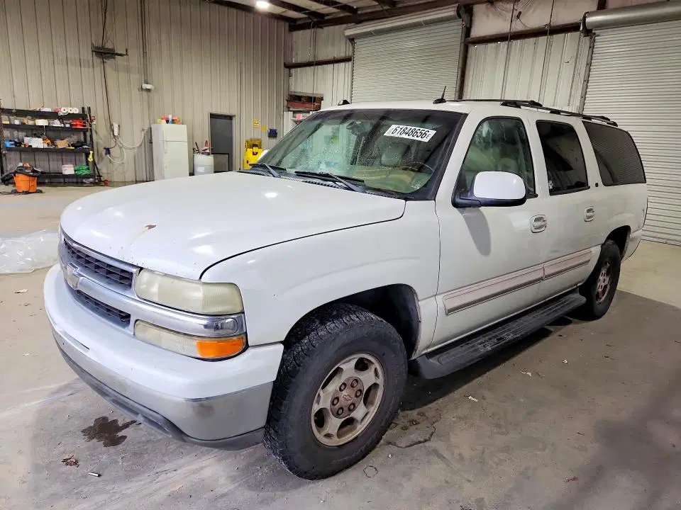 3GNEC16Z34G293751 — 2004 Chevrolet Suburban, Задняя часть, фото до ремонта