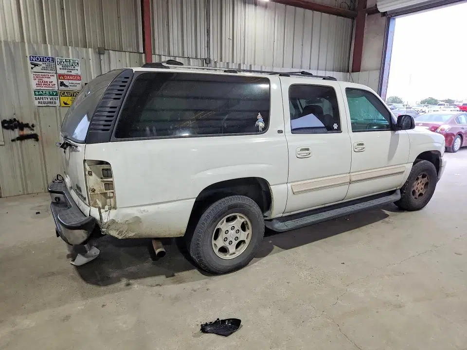 2004 CHEVROLET SUBURBAN VIN 3GNEC16Z34G293751 фото 3