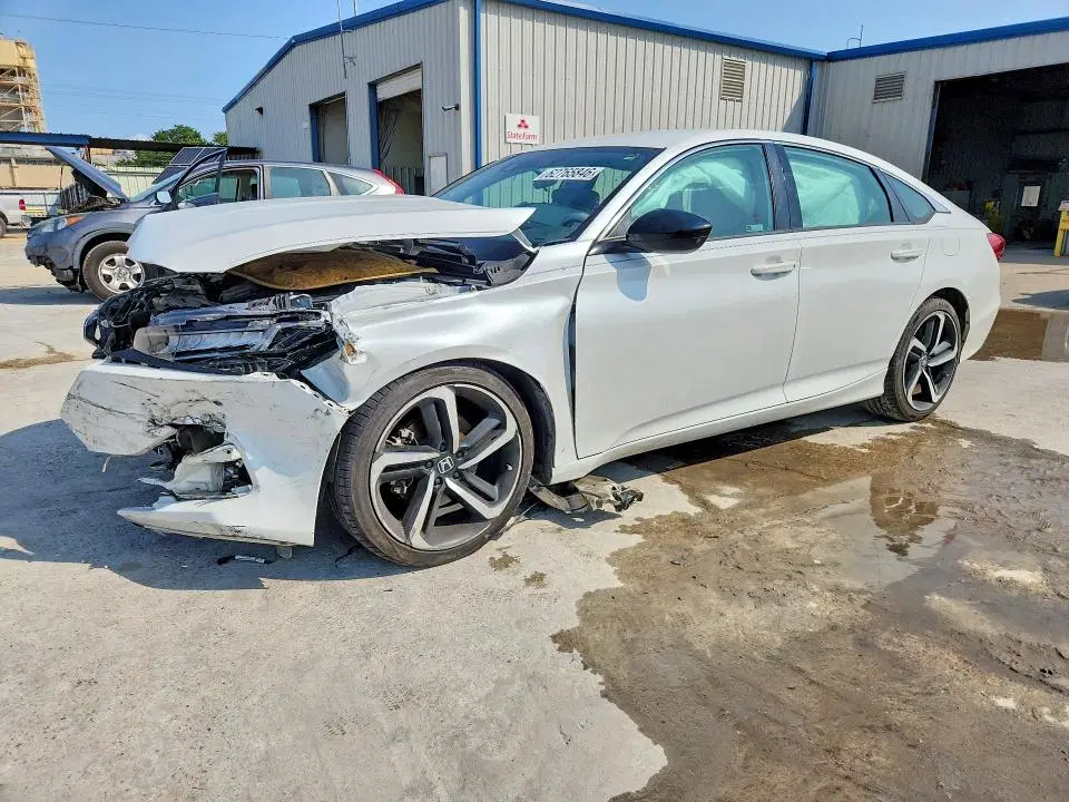 1HGCV1F38NA095142 — 2022 Honda Accord, Передняя часть, фото до ремонта