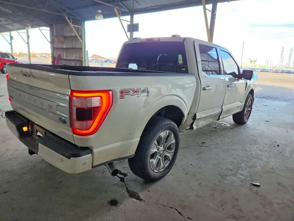 2022 Ford F150 VIN 1FTFW1ED6NFB75819 фото 3