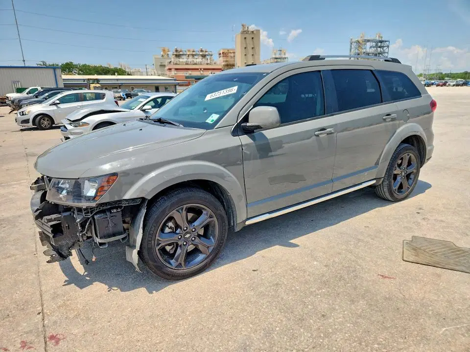 3C4PDCGB6LT261250 — 2020 Dodge Journey, передняя часть, фото до ремонта