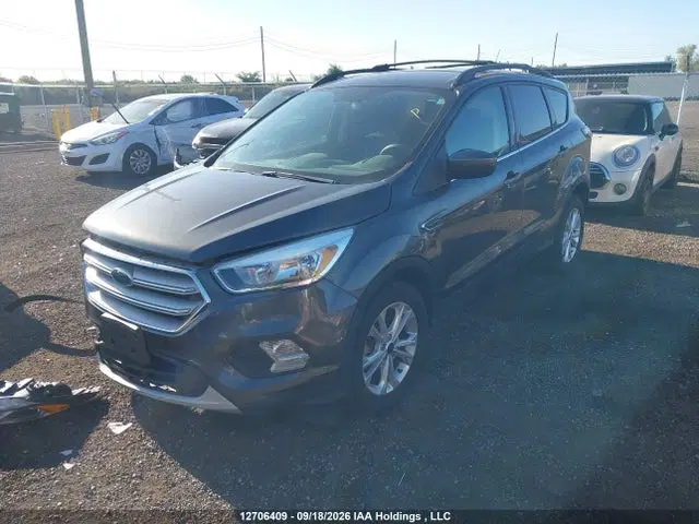 2018 Ford ESCAPE SE VIN 1FMCU9GD0JUC97808 фото 2