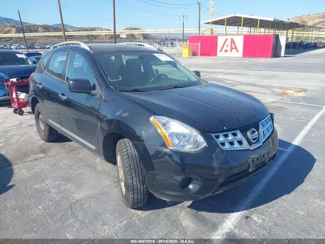 JN8AS5MV6FW757285 — 2015 Nissan Rogue Select S, Передняя часть, фото до ремонта