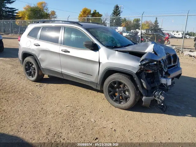 1C4PJMAS3GW298697 — 2016 Jeep Cherokee Sport, Передняя часть, фото до ремонта