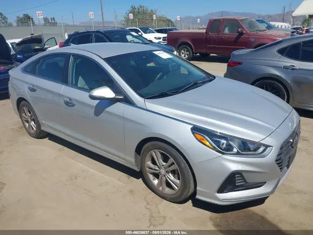 5NPE34AF2JH647172 — 2018 Hyundai Sonata SEL, Задняя часть, фото до ремонта