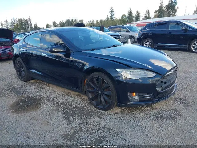 5YJSA1V44FF097964 — 2015 Tesla Model S 85D/P85D, Передняя часть, фото до ремонта