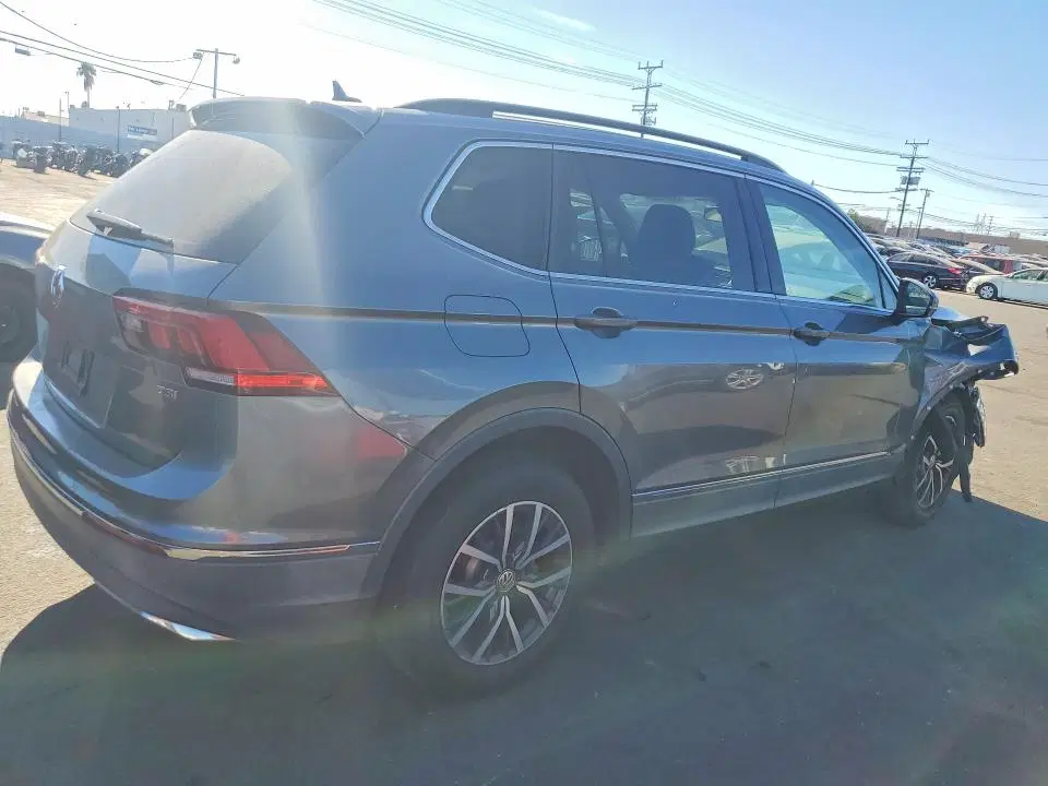 2018 Volkswagen Tiguan VIN 3VV3B7AX6JM192472 фото 3