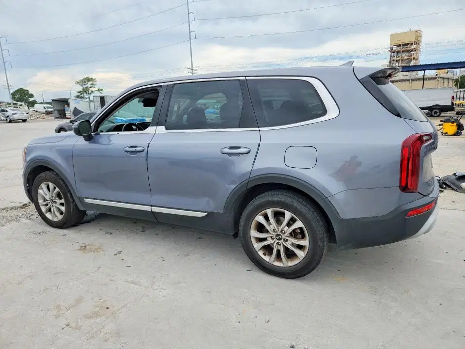 5XYP24HC7LG018427 — 2020 Kia Telluride, передняя часть, фото до ремонта