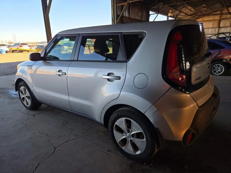 2016 KIA Soul VIN KNDJN2A26G7828072 фото 2