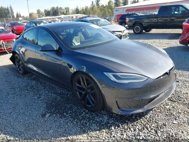 5YJSA1E63MF431707 — 2021 Tesla Model S Plaid Tri Motor ALL-Wheel Drive, Задняя часть, фото до ремонта