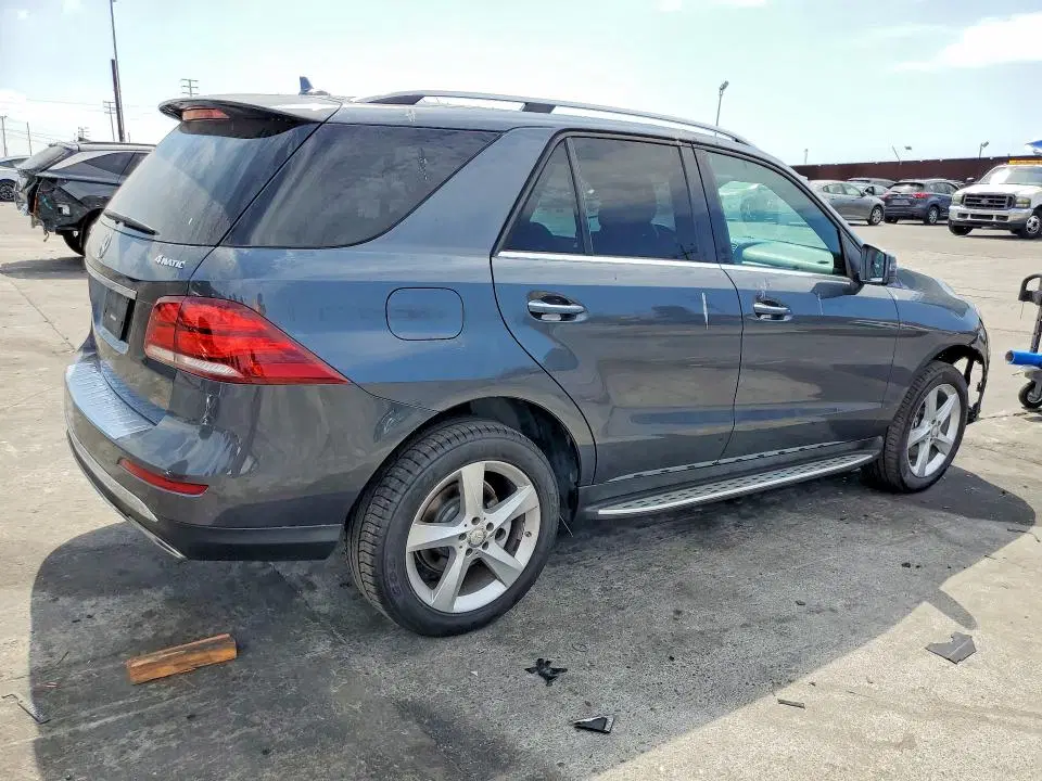 2016 Mercedes-Benz GLE VIN 4JGDA5HB8GA759822 фото 3