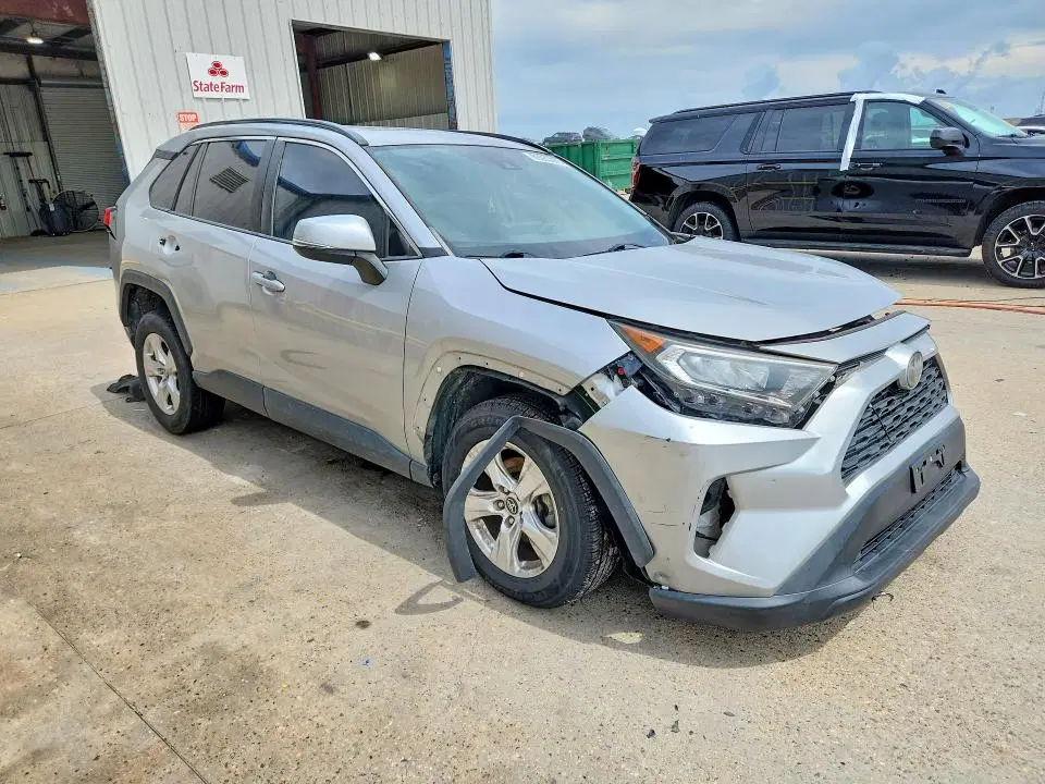 2019 TOYOTA RAV4 VIN 2T3W1RFV2KW015595 фото 4