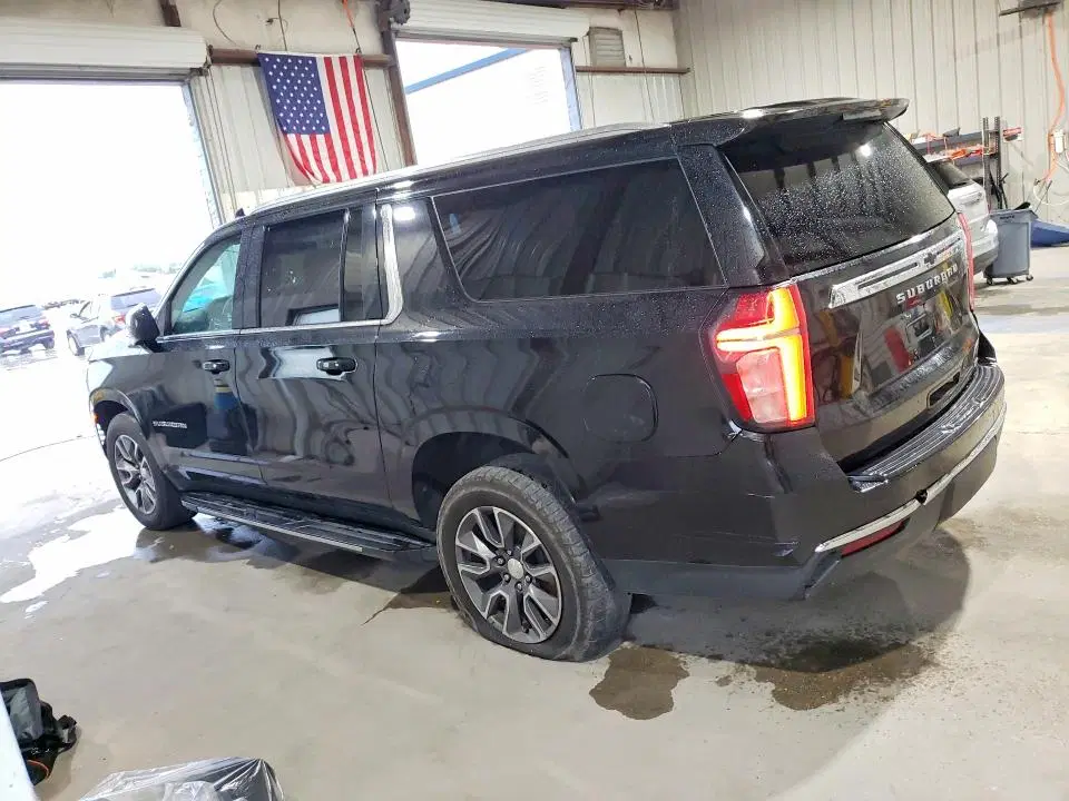 2022 CHEVROLET SUBURBAN VIN 1GNSCCKD1NR204981 фото 2