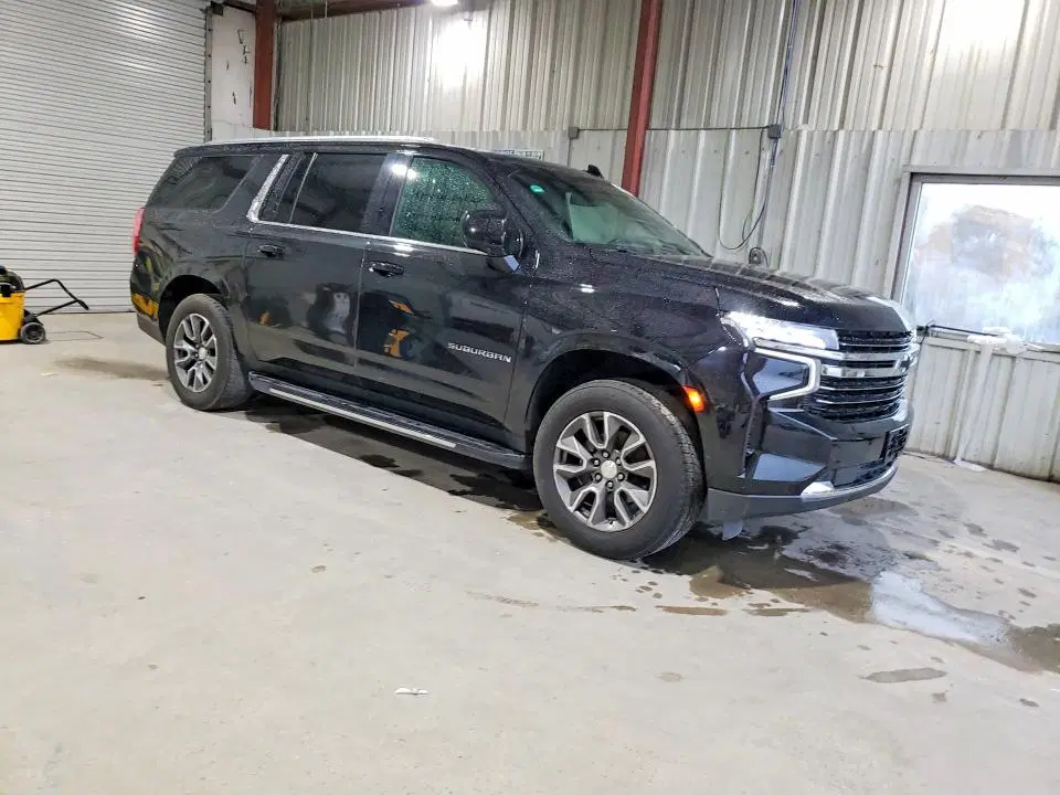 2022 CHEVROLET SUBURBAN VIN 1GNSCCKD1NR204981 фото 4