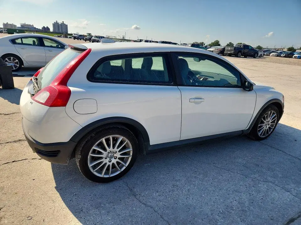 2010 VOLVO C30 VIN YV1672MK4A2174182 фото 3