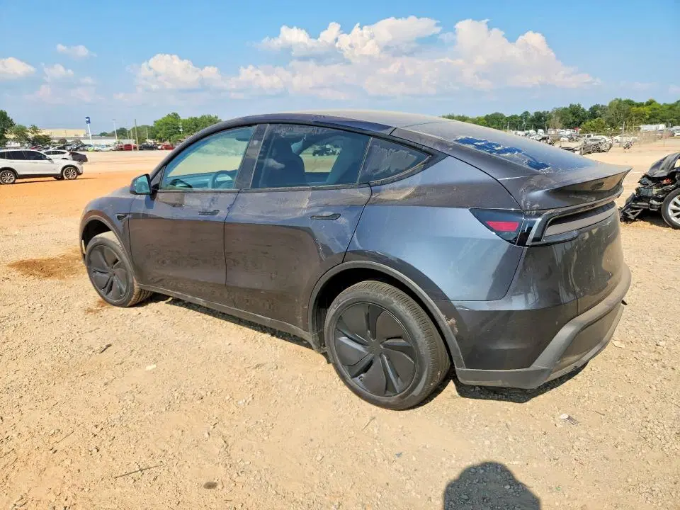 2026 TESLA MODEL Y VIN 7SAYGDEE5TA584203 фото 3