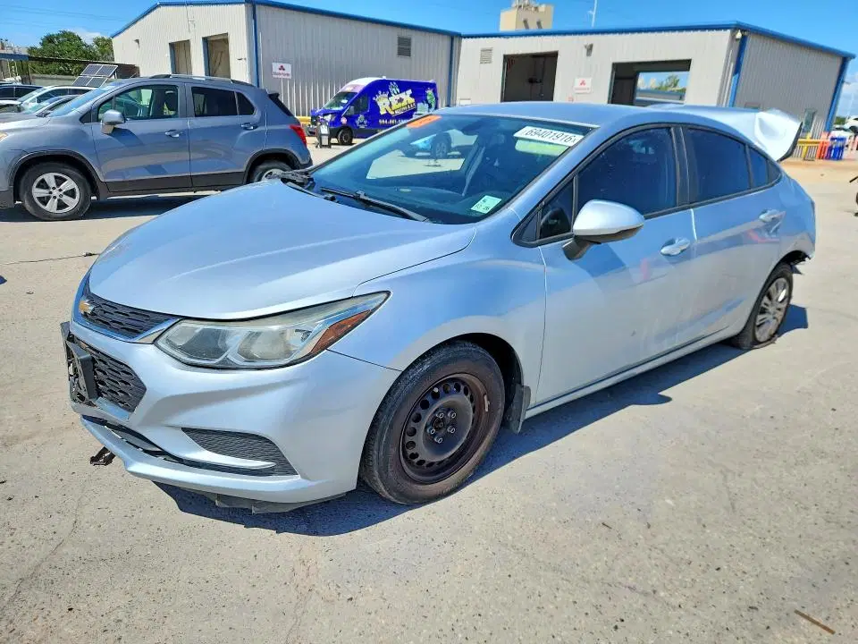 1G1BC5SM7H7144539 — 2017 Chevrolet Cruze, Задняя часть, фото до ремонта