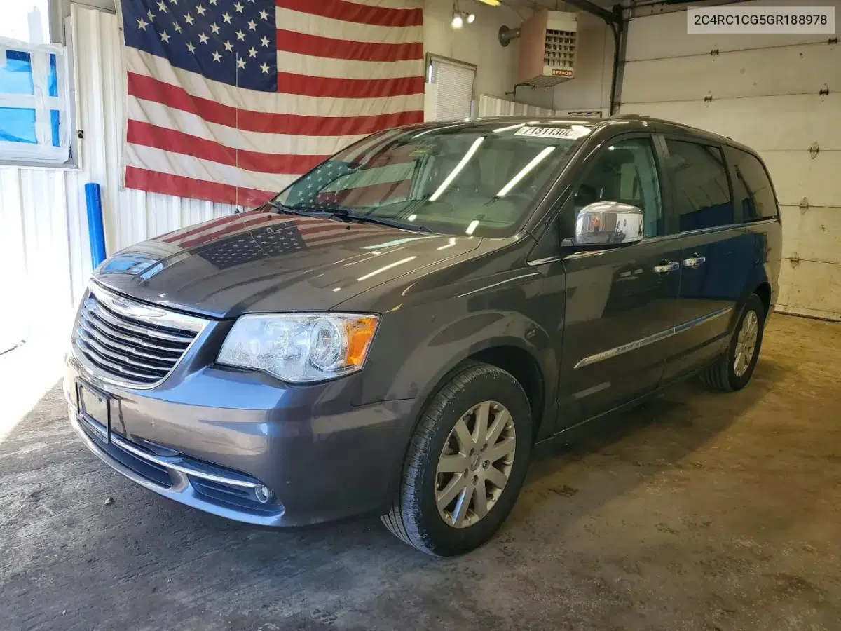 2C4RC1CG5GR188978 — 2016 Chrysler Town & Country, мелкие вмятины и царапины, фото до ремонта