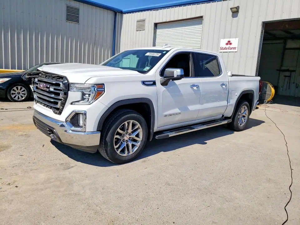 3GTP8DED3LG269717 — 2020 GMC Sierra, Передняя часть, фото до ремонта