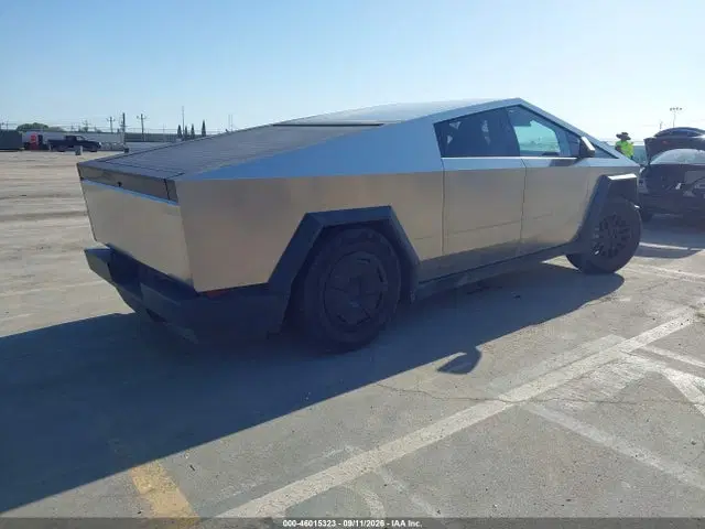 2025 Tesla Cybertruck All-wheel Drive VIN 7G2CEHED8SA058834 фото 4