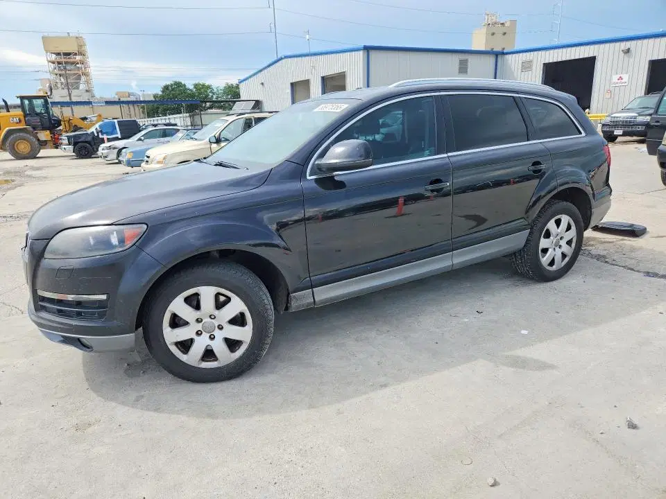 WA1CYAFE7AD001357 — 2010 Audi Q7, Передняя часть, фото до ремонта