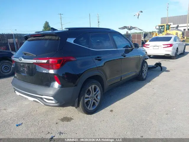 2021 KIA SELTOS EX VIN KNDEUCAA5M7220170 фото 4