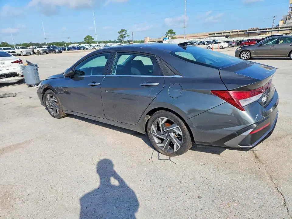 2024 HYUNDAI ELANTRA VIN KMHLS4DG6RU681496 фото 2