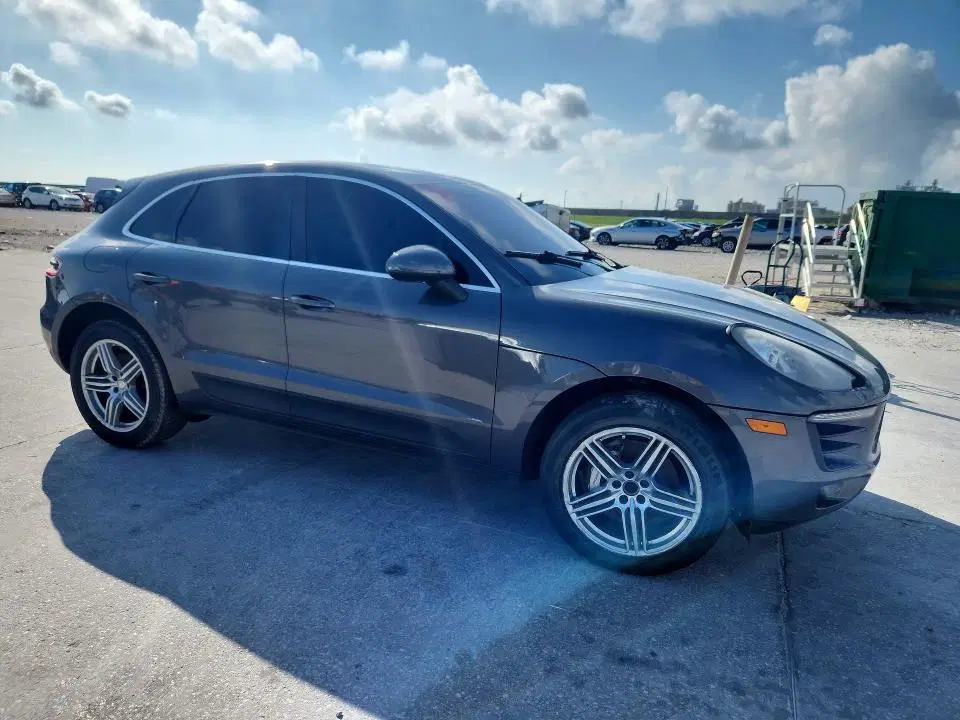 2016 PORSCHE MACAN VIN WP1AB2A5XGLB47521 фото 4