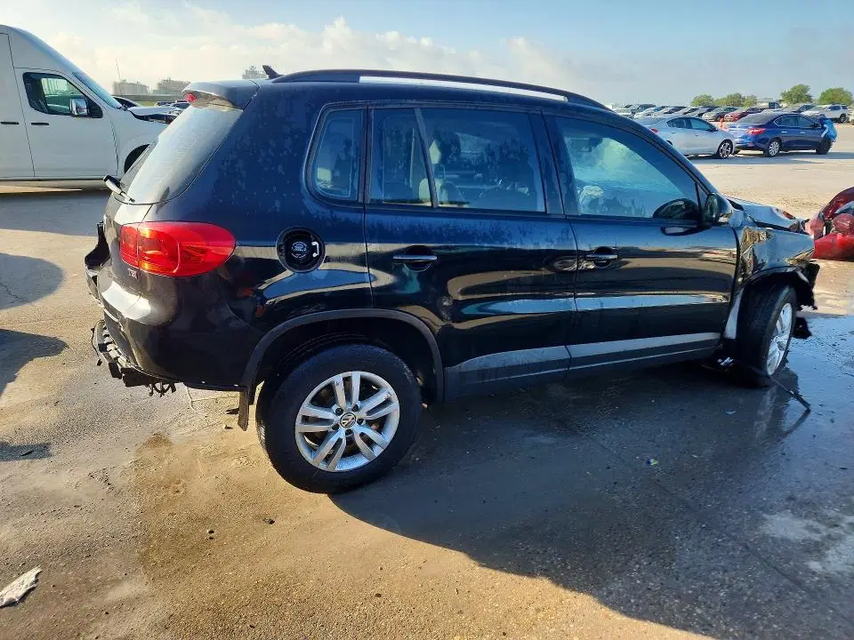 2017 VOLKSWAGEN TIGUAN VIN WVGAV7AX6HK018895 фото 3