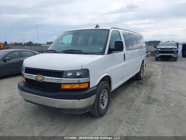 2025 Chevrolet Express G3500 Lt VIN 1GAZGPF72S1218172 фото 2