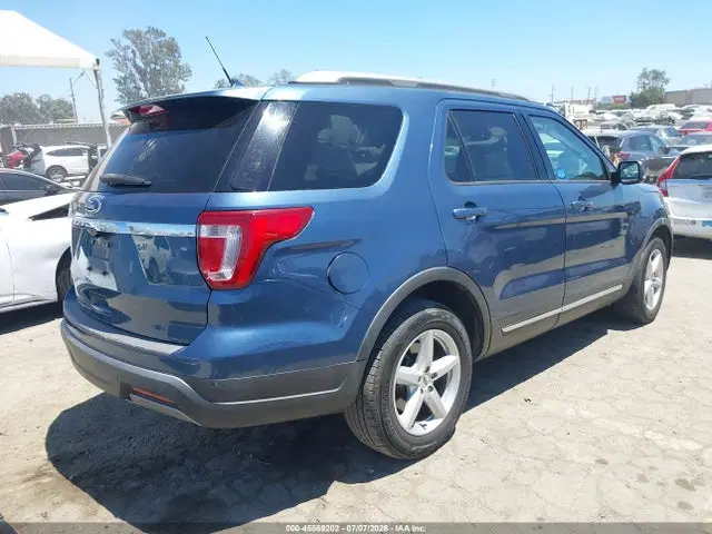 2019 Ford EXPLORER XLT VIN 1FM5K7D81KGB21313 фото 4
