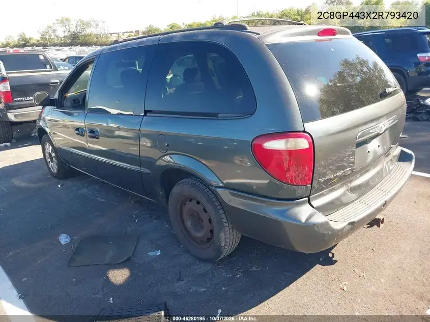2002 Chrysler Town & Country Lx VIN 2C8GP443X2R793420 фото 4