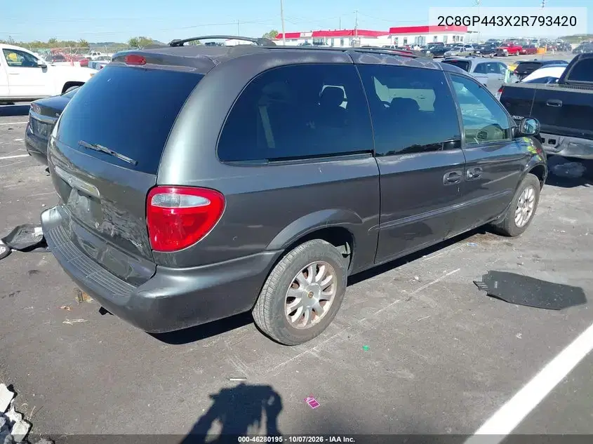 2002 Chrysler Town & Country Lx VIN 2C8GP443X2R793420 фото 5