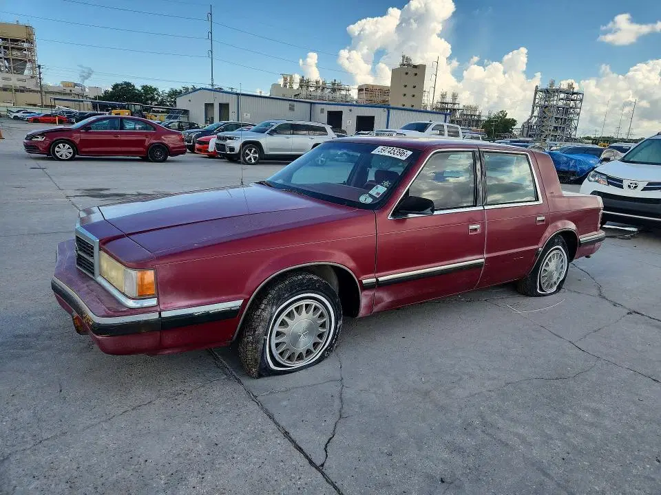 1B3XC56R7PD150877 — 1993 Dodge Dynasty, Механические повреждения, фото до ремонта