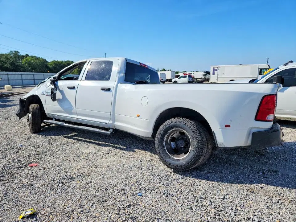 2018 RAM 3500 VIN 3C63RRGL8JG241297 фото 2