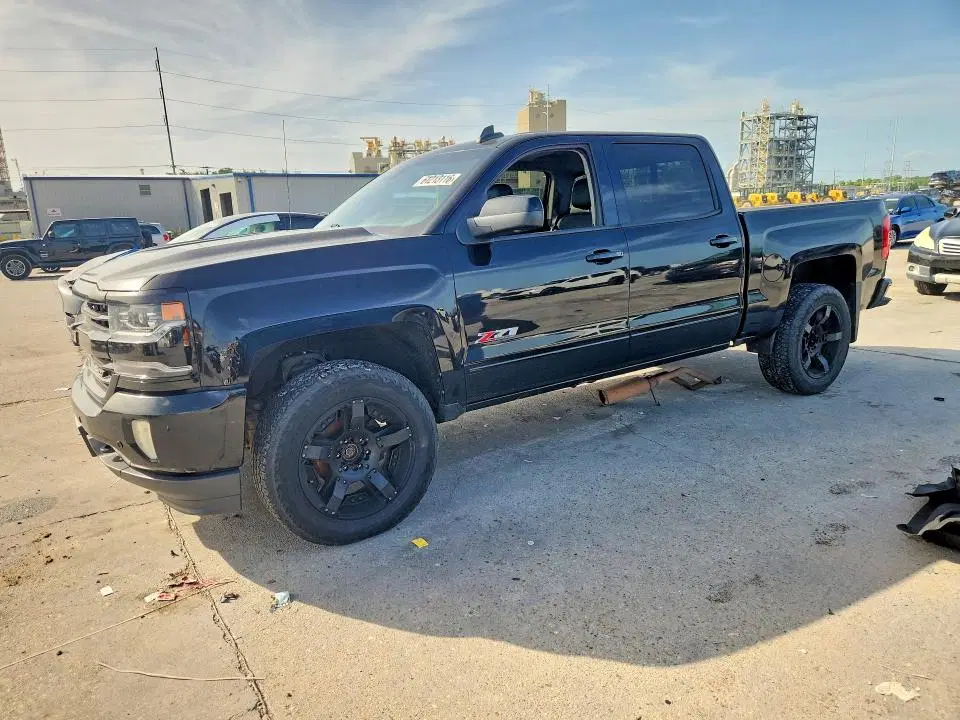 3GCUKSEJ4GG349466 — 2016 Chevrolet Silverado, Подтопление, фото до ремонта