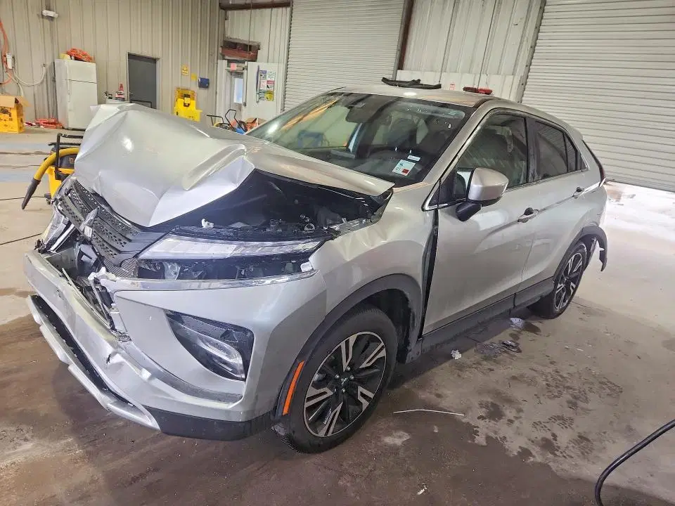 JA4ATWAA7TZ013716 — 2026 Mitsubishi Eclipse Cross, передняя часть, фото до ремонта