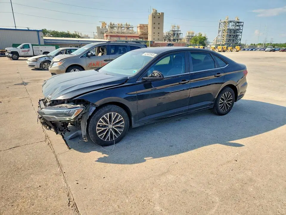 3VWC57BU6MM033737 — 2021 Volkswagen Jetta, Передняя часть, фото до ремонта
