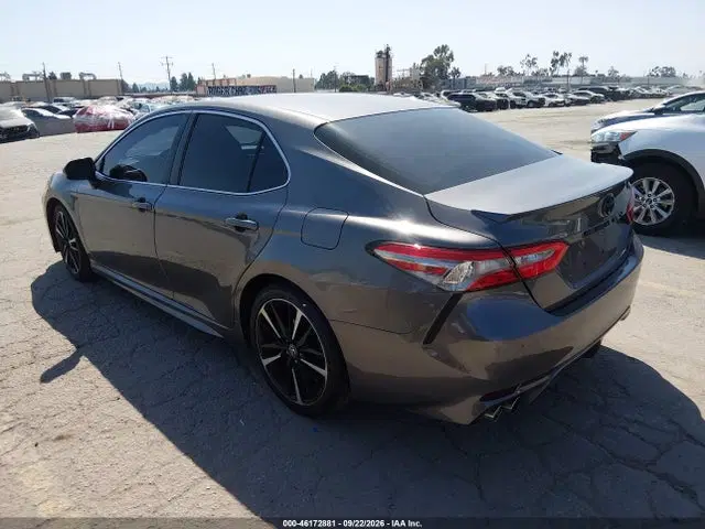 2018 Toyota CAMRY SE VIN 4T1B11HK8JU094992 фото 3