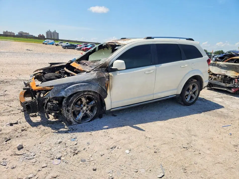3C4PDDGG8HT578844 — 2017 Dodge Journey, BURN - ENGINE, фото до ремонта