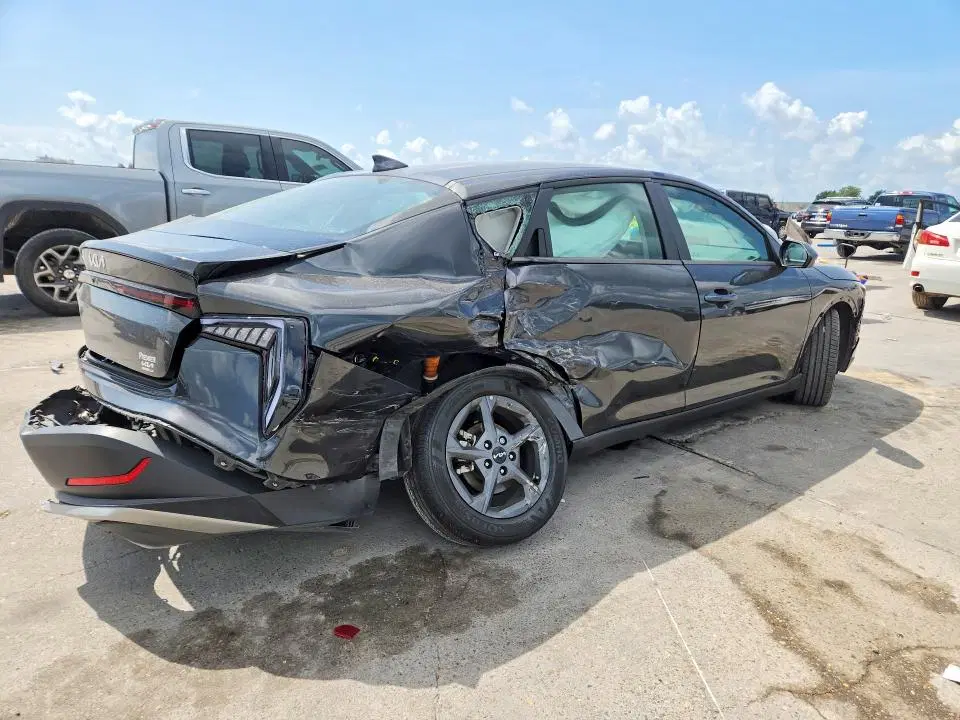 2025 KIA K4 VIN 3KPFT4DE6SE121088 фото 3