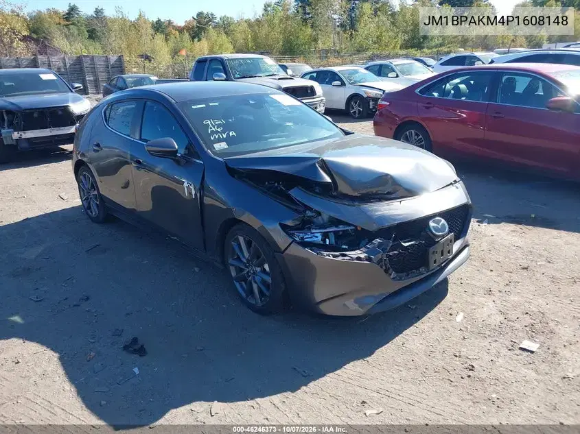 JM1BPAKM4P1608148 — 2023 Mazda 3, передняя часть, фото до ремонта