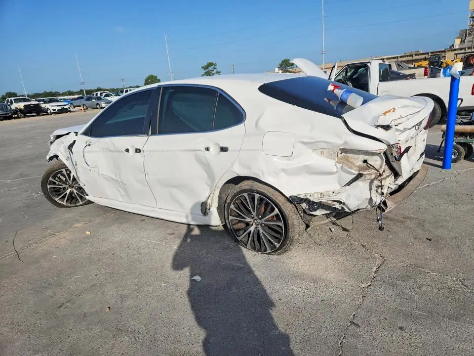 2018 TOYOTA CAMRY VIN 4T1B11HK7JU531364 фото 2