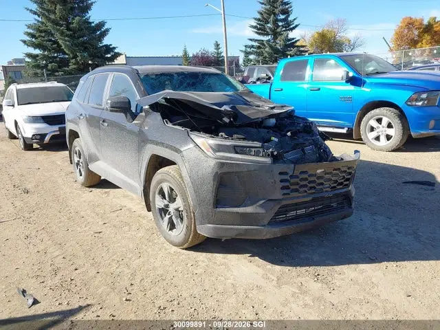 2T36CRAV4TC018759 — 2026 Toyota RAV4 LE/XLE Premium/Woodland/SE/XSE/Limited, Передняя часть (Front), фото до ремонта