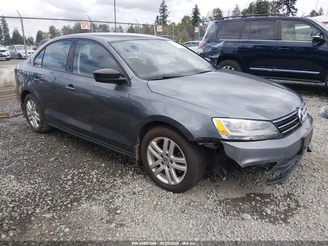 3VWLA7AJ4FM211649 — 2015 Volkswagen Jetta 2.0L Tdi S, Передняя часть, фото до ремонта